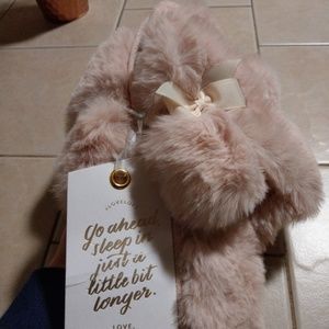 Ann Taylor Loft fur slippers